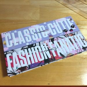 2 MAC EYESHADOW PALETTE